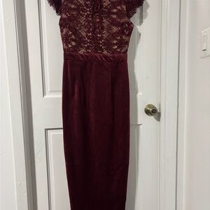 MARINA Red Sheath Midi Dress Sleeveless Crew Neck